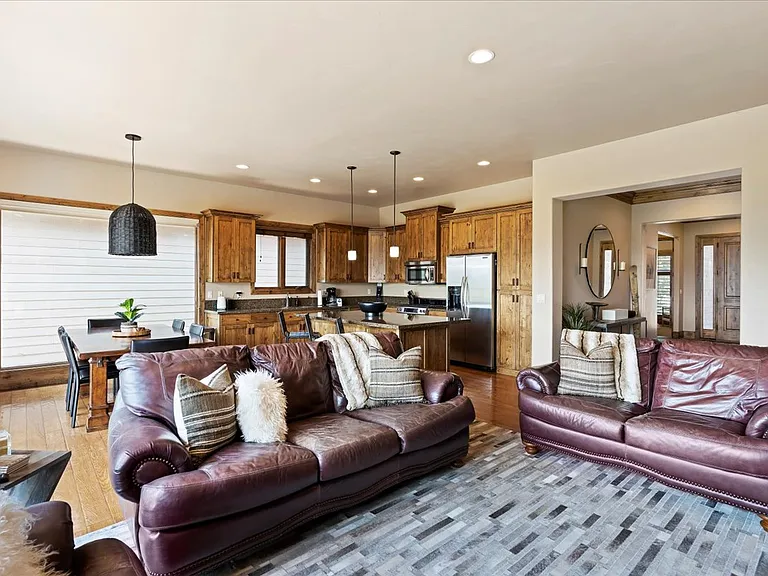 4378 Sunrise Dr — Photo 7