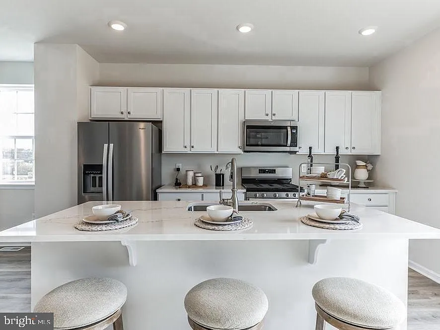260 Macoun Way