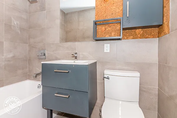 Rented by MySpaceNYC | media 33