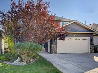 2423 W Morris Cres SE, Airdrie, AB T4A2B8