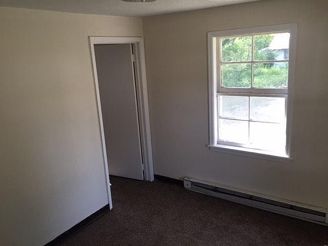 2nd image of 136 Georgia St
