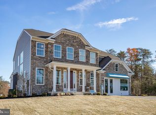 9009 Walnut Hill Rd, Fredericksburg, VA 22408