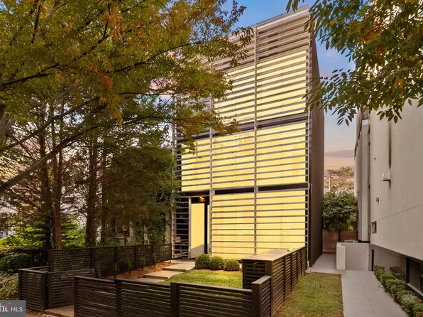 3623 R St NW, Washington, DC 20007