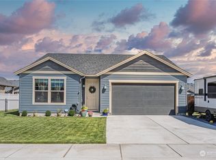 922 Rocky Ave NE, Quincy, WA 98848