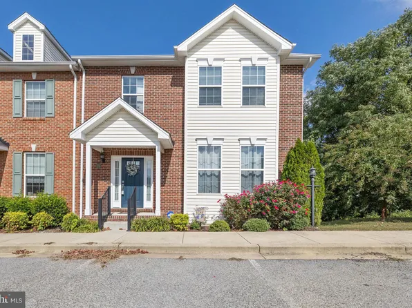 29 Hibiscus Ct, La Plata, MD 20646