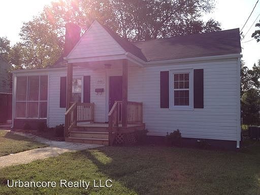 1st image of 1909 Farrand St