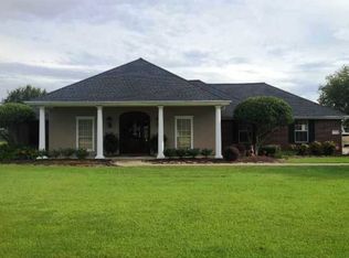1717 N Crestview Dr, Lake Charles, LA 70605