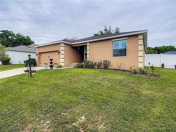 4th image of 317 Woods Landing Dr