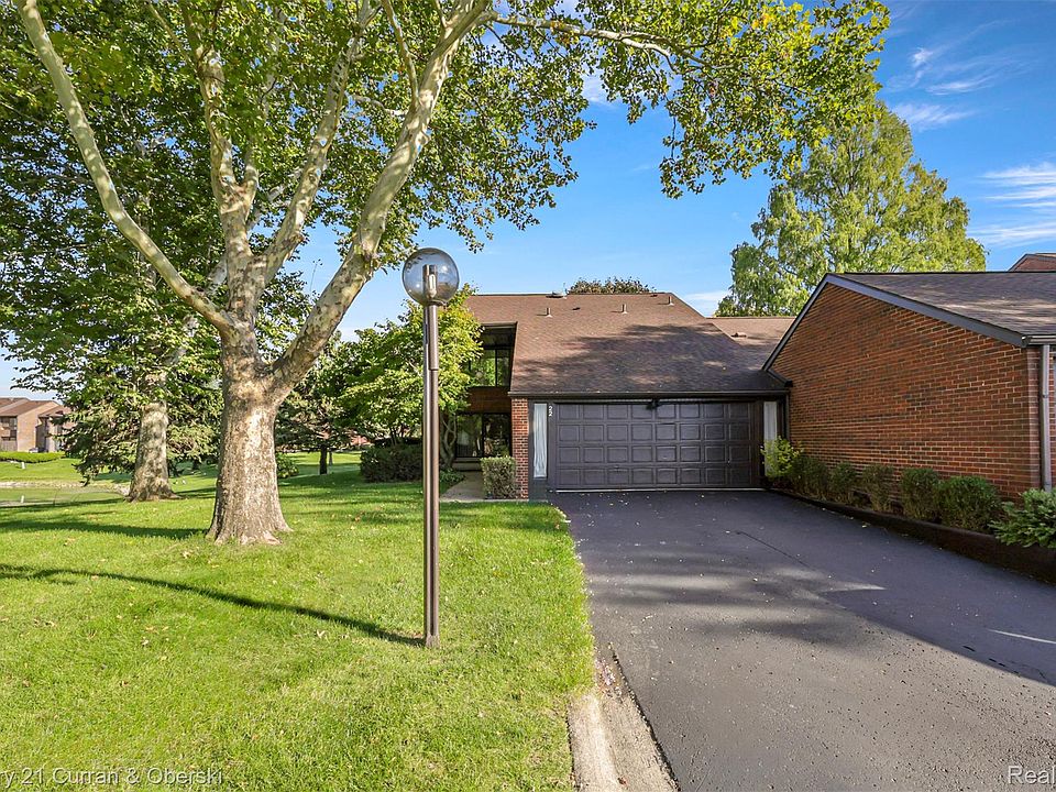 1st image of 22 Blair Ln