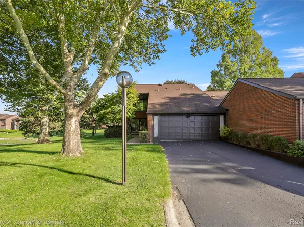 22 Blair Ln, Dearborn, MI 48120