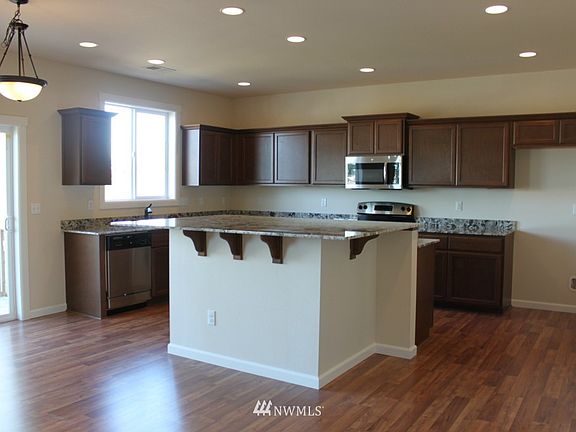 4th image of 2513 2519 189th (LOT 88) Avenue Ct E