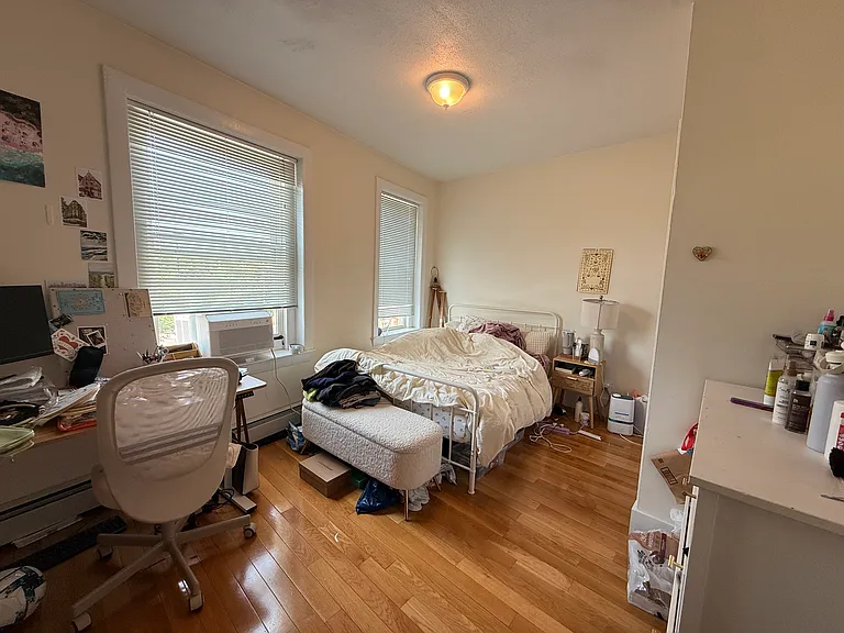 551 Somerville Ave #4 — Photo 14