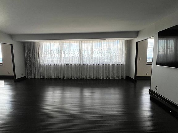 4th image of 5501 Seminary Rd APT 2405S