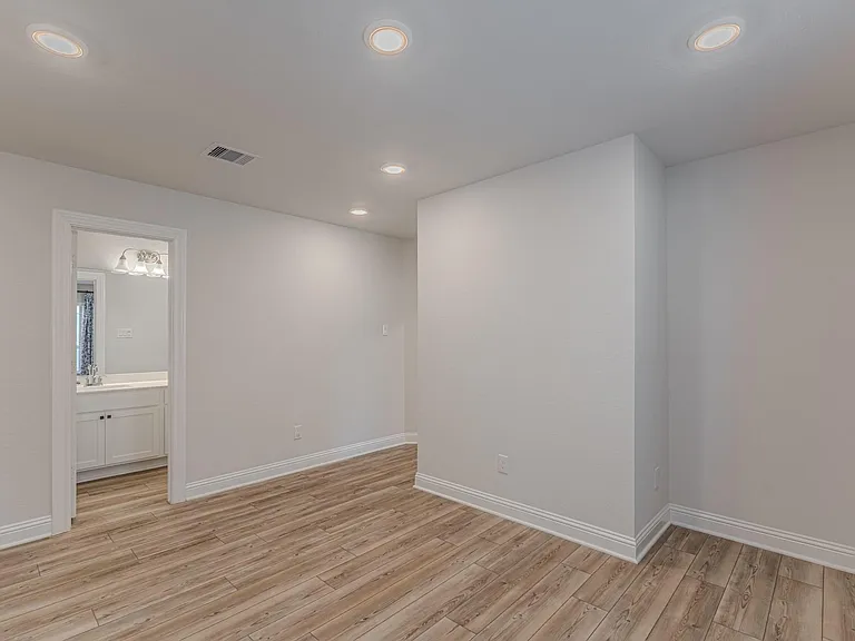 9840 Sweet Flag Ct — Photo 32