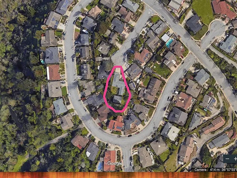 House and granny unit on a quarter-acre lot