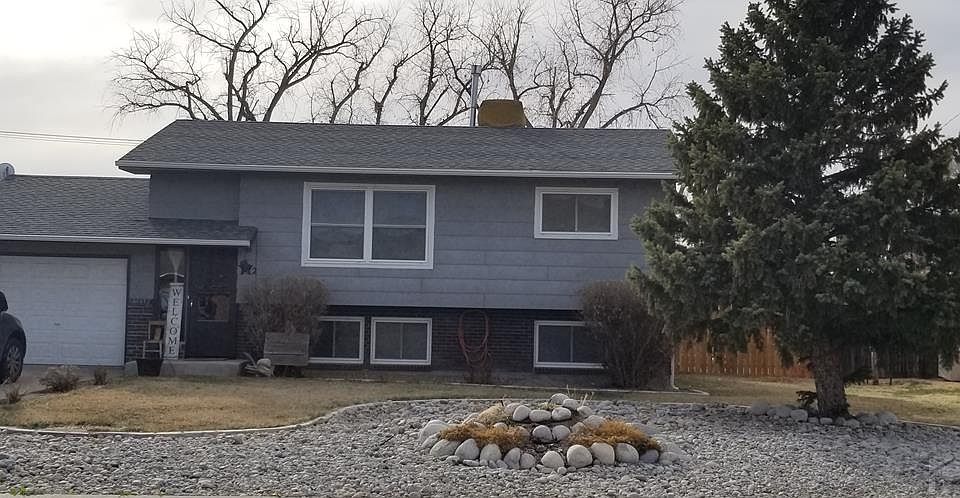 1st image of 902 Topeka Ave
