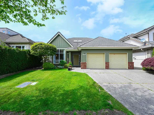 6113 Pearkes Dr, Richmond, BC V7C 5R3