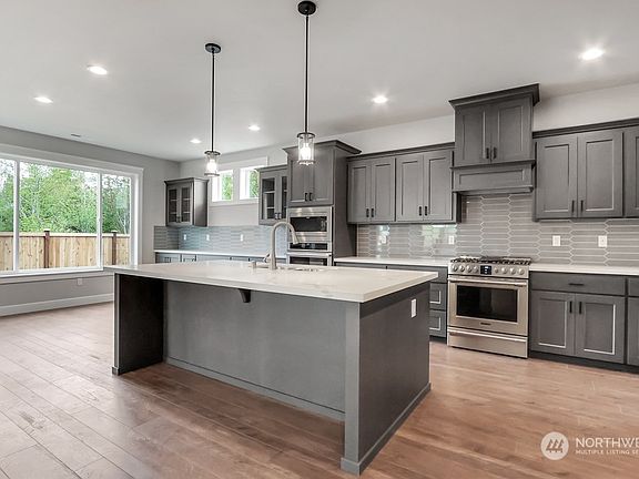 4th image of 7628 173rd Street Ct E