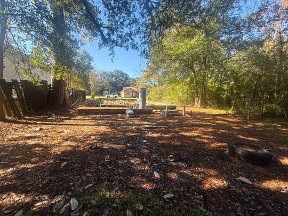 5th image of 2914 Harris Ave
