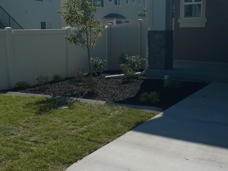 2nd image of 981 W Stonehaven Dr