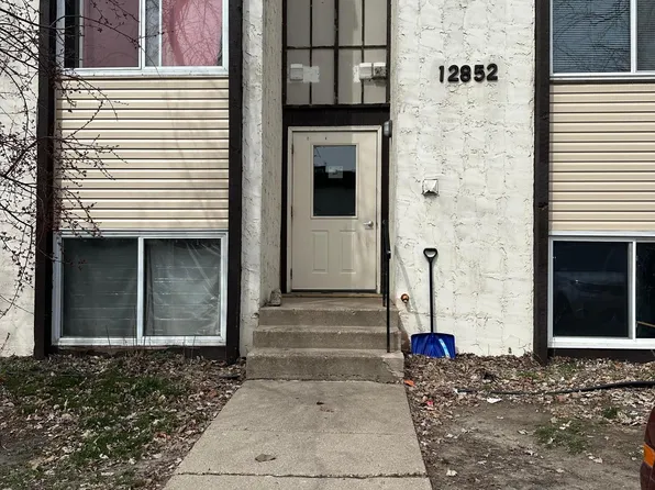 12852 Nicollet Ave APT 202, Burnsville, MN 55337