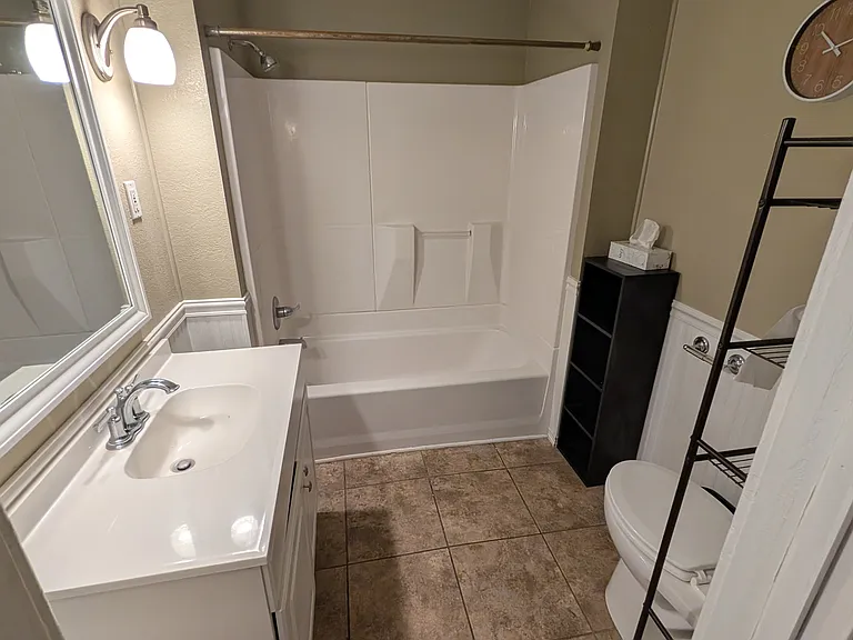 929 Riley St — Photo 21