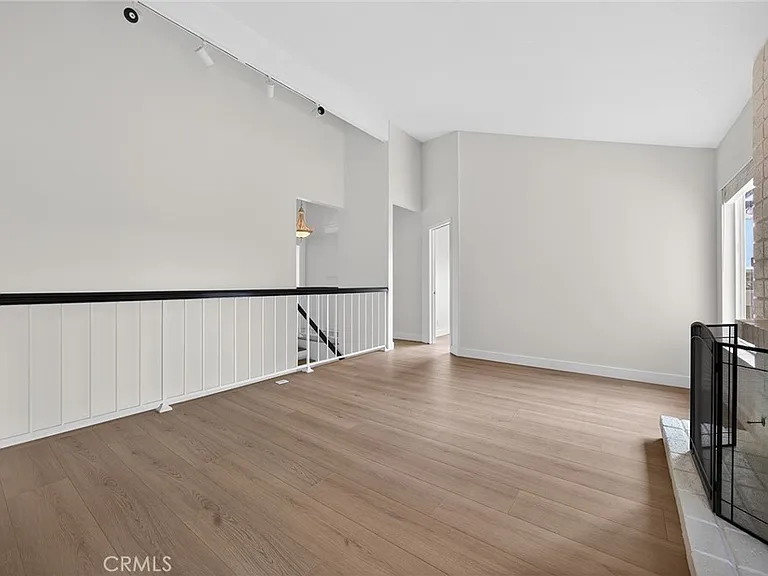 23412 Highcrest Rd — Photo 10