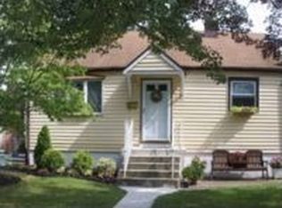 31 Warren Ave, Bellmawr, NJ 08031