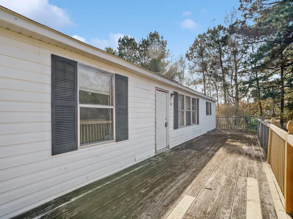 341 Ronald Britt Rd, Bladenboro, NC 28320