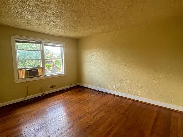 3708 Erdman Ave — Photo 7