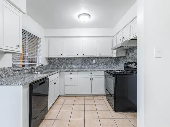 617 W Granger Ave APT 83, Modesto, CA 95350