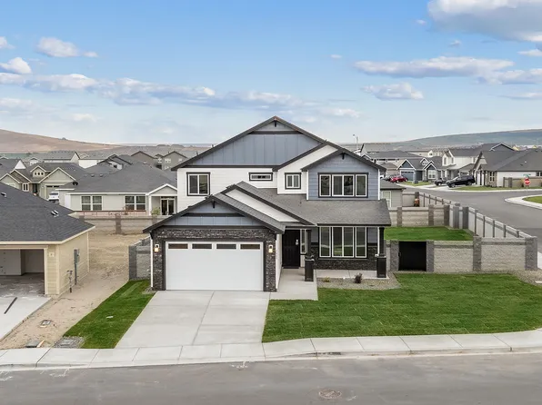7989 Fortress St, West Richland, WA 99353