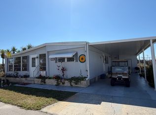 952 Strongbox Ln, North Fort Myers, FL 33917