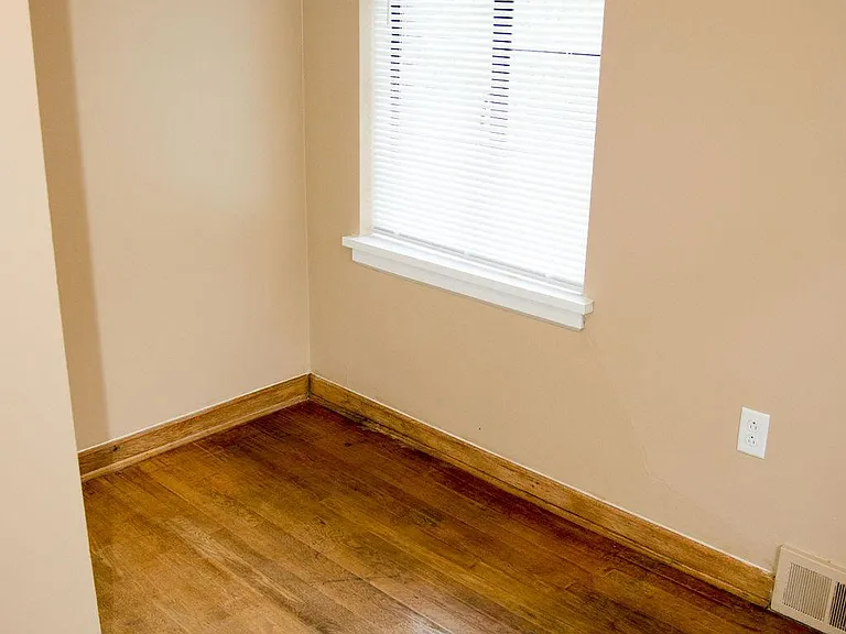 1223 Greenbrier Rd #1/2 — Photo 36