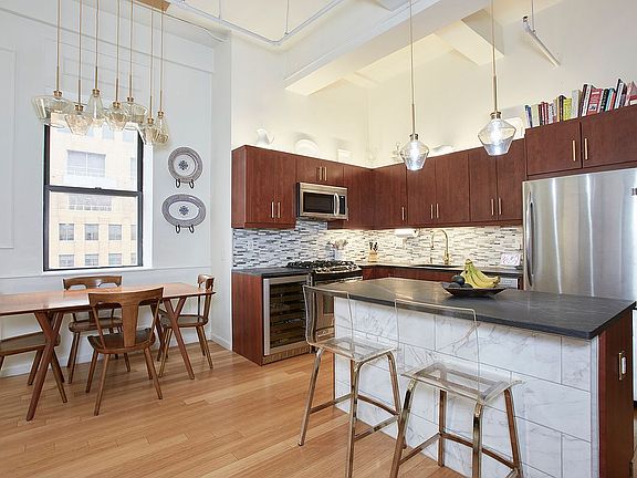 3rd image of 365 Bridge St APT 9P