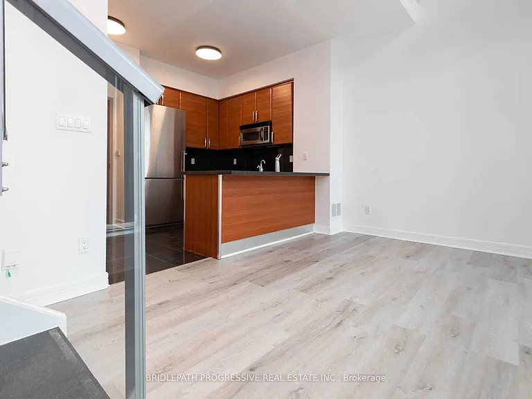 1 Avondale Ave #506 — Photo 10