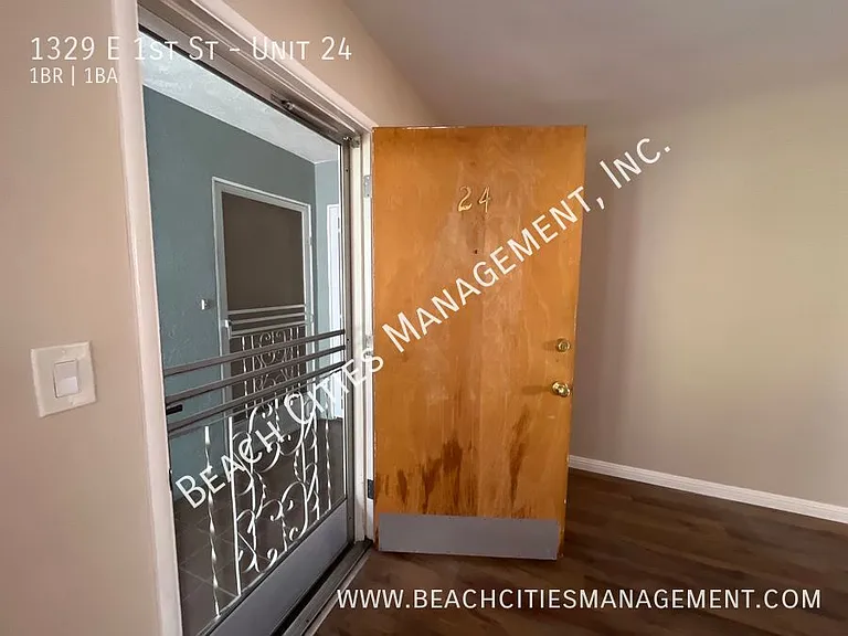 1329 E 1st St #24 — Photo 9
