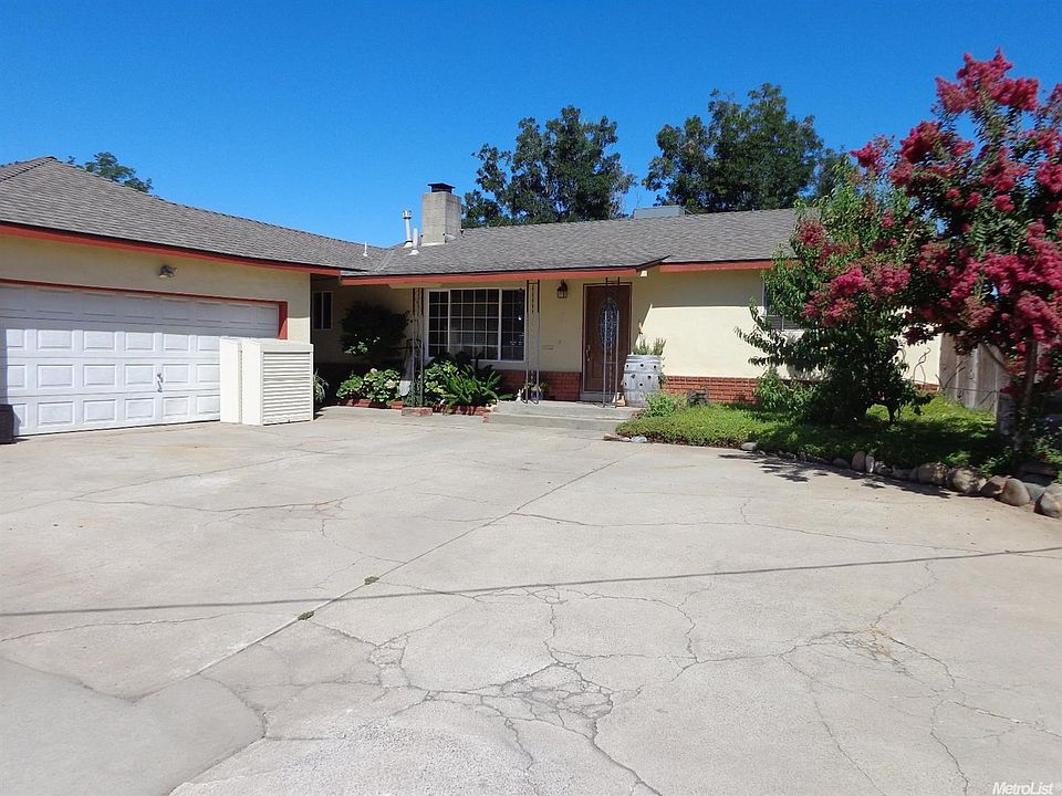 1st image of 2322 Reile Ave