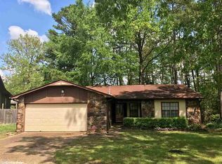 17 Piney Cove Mnr, Maumelle, AR 72113