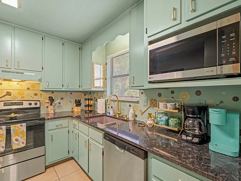 3247 Lord Murphy Trl — Photo 17