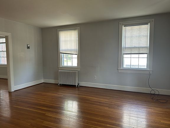 2nd image of 211 W Leicester St APT 2