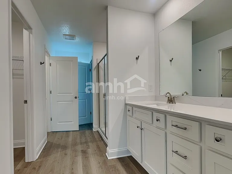 2610 Feather Crest Dr — Photo 10