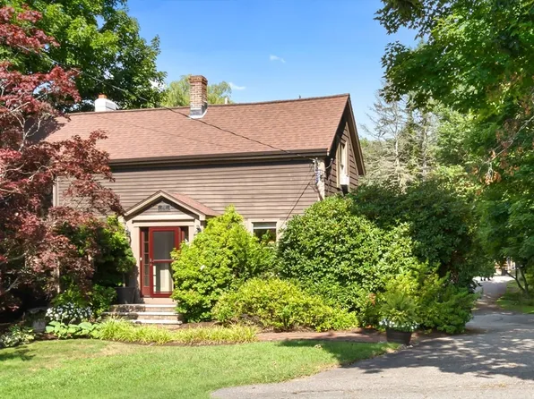 257 Centre St, Danvers, MA 01923