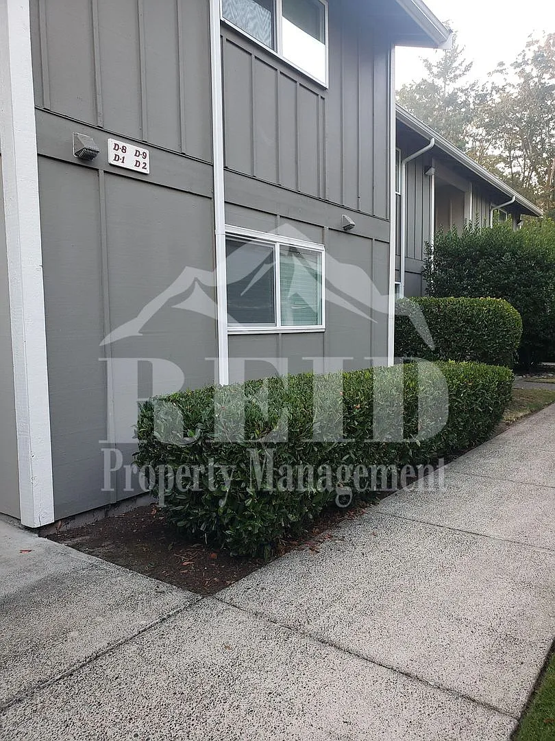 Brookside - 1 Bed 1 Bath Condo With 1 Carport Parking Space - East Bremerton — Photo 2