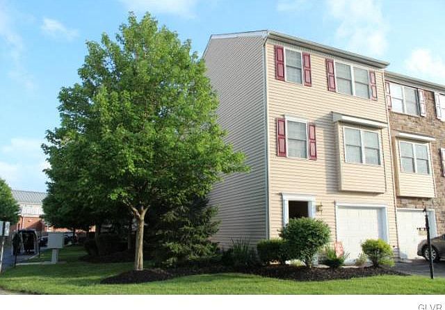 1st image of 2142 East Blvd