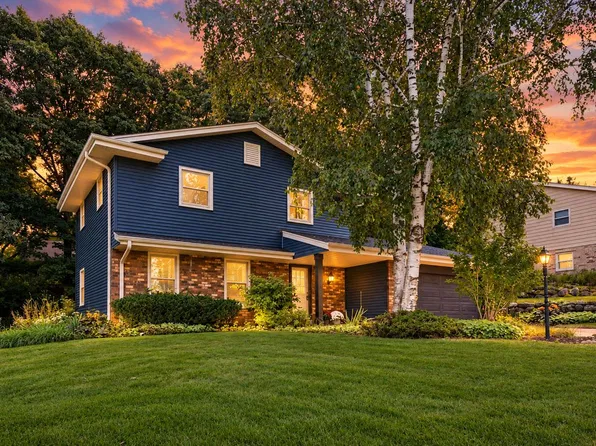 706 Wexford WAY, Hartland, WI 53029