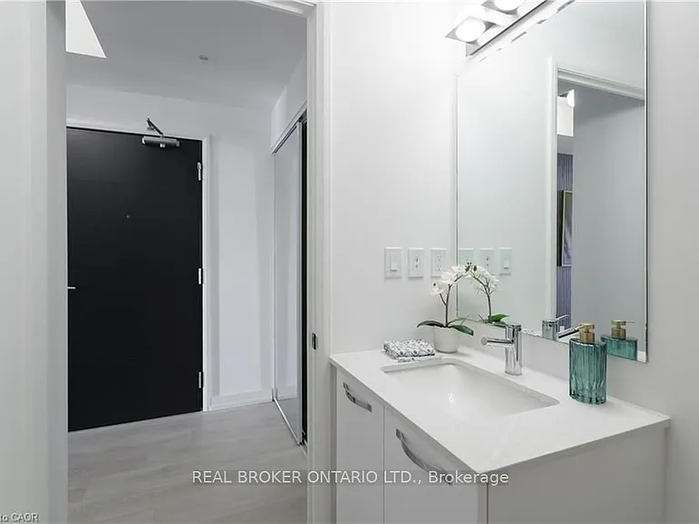 75 James St S #2701 — Photo 15