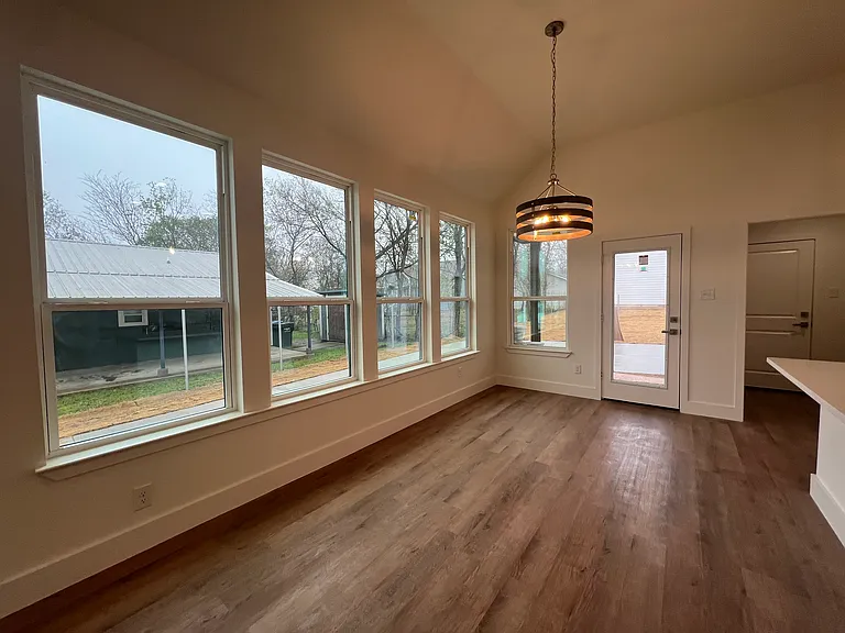 3602 Pickett St — Photo 9