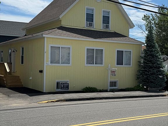 3rd image of 113 W Grand Avenue