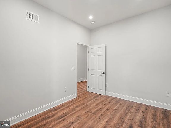 5th image of 895 N 66th St